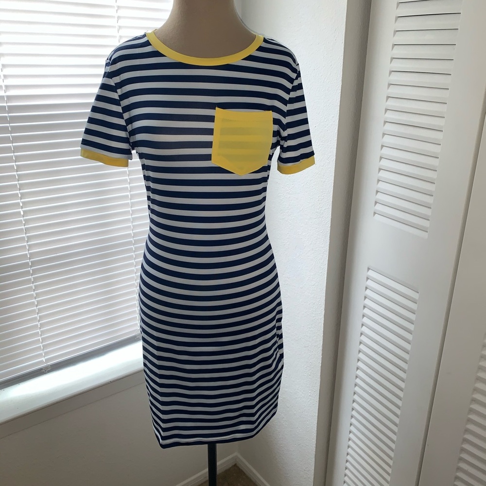 Dress - Picture 4 of 4
